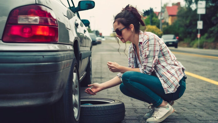 Când trebuie schimbate plăcuțele de frână la un BMW?